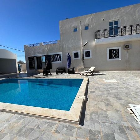 Magnifique Villa Avec Piscine Sur L'Ile De Djerba Хумт-Сук Экстерьер фото
