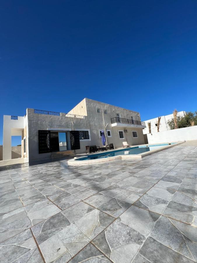 Magnifique Villa Avec Piscine Sur L'Ile De Djerba Хумт-Сук Экстерьер фото